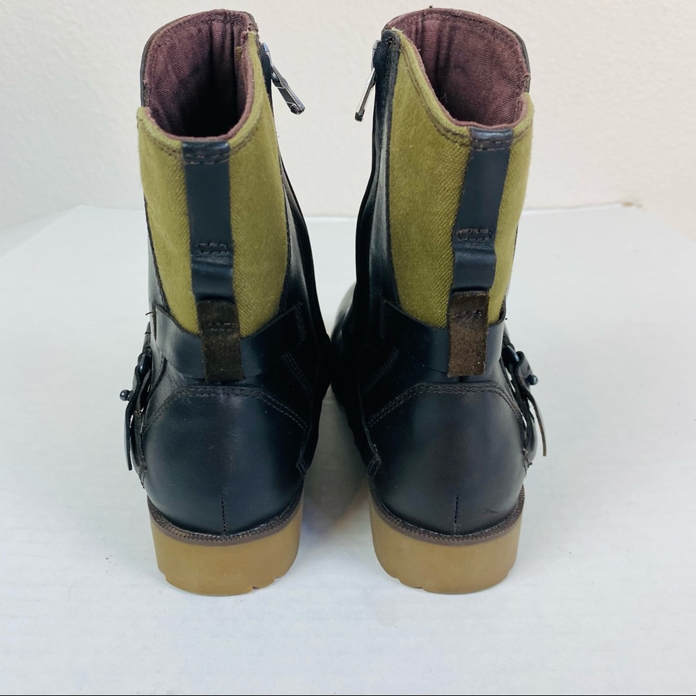 Teva Black and Tan Ankle Boots - Picture 4 of 11